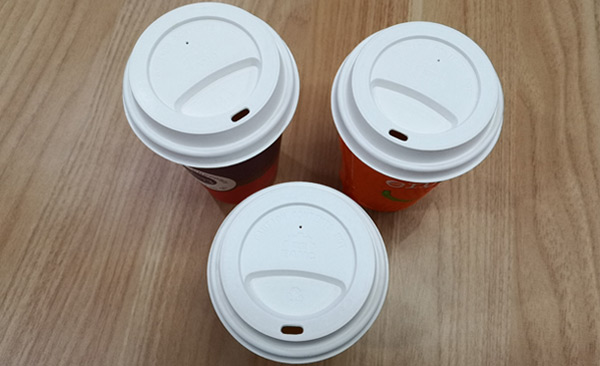 模塑杯盖